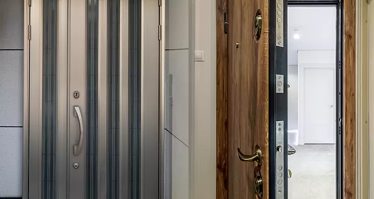 Burglar Proof Front Door Repair in Land O' Lakes, FL