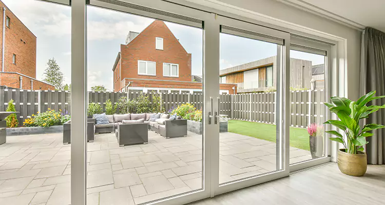 Best Sliding Screen Door Replacement Company in Land O' Lakes, FL