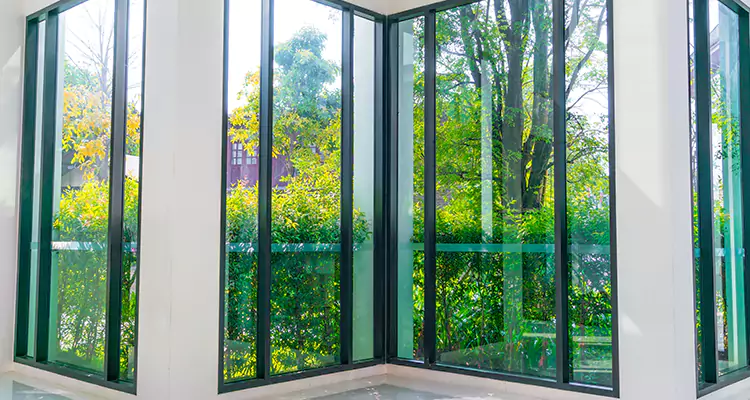 Emergency Balcony Door Glass Repair in Land O' Lakes, FL