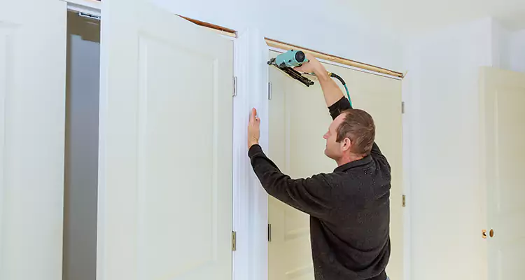 Top Rated Door Fixing ServiceFixing Garage Door Track in Land O' Lakes, FL