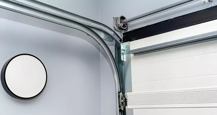Garage Door Cable Repair Cost in Land O' Lakes, FL