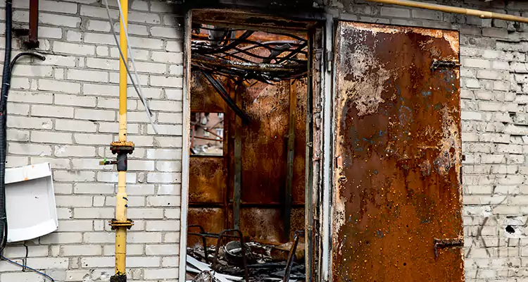 Metal Door Rust Repair in Land O' Lakes, FL
