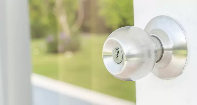 Patio Door Mechanism Jammed in Land O' Lakes, FL