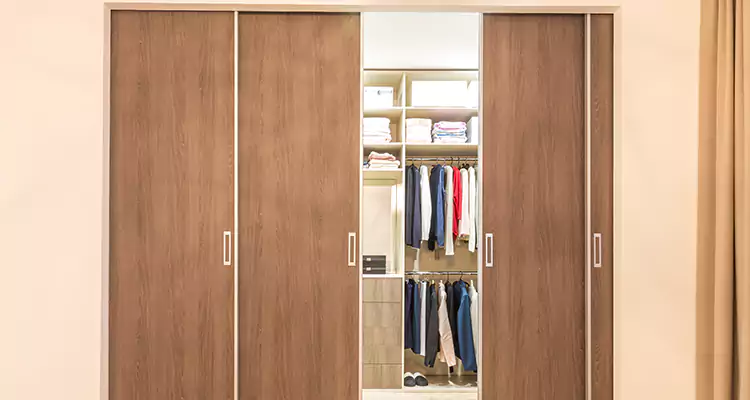 Sliding Closet Wardrobe Repairs in Land O' Lakes, FL